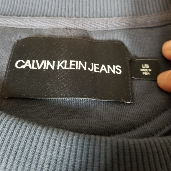 Calvin Klein Sweater - Picture 4 of 7